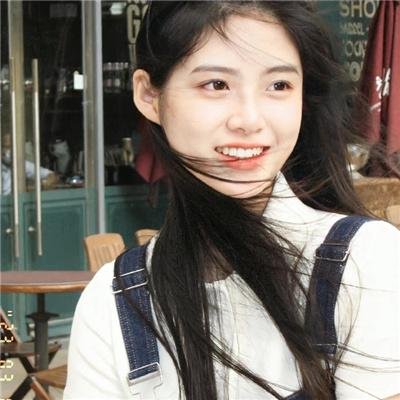 有朵云像你 背景图
